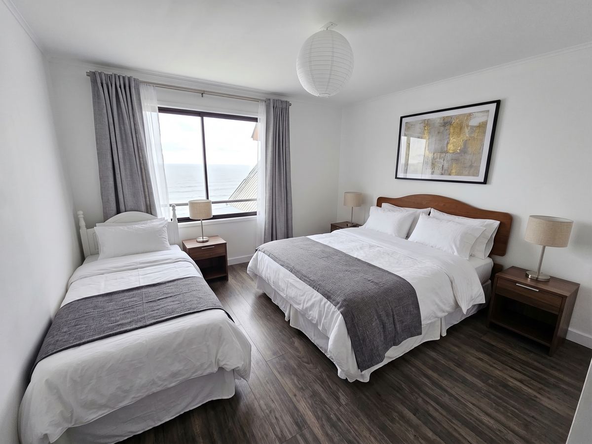 Habitación Familiar con cama doble y dos camas 1.5 plaza